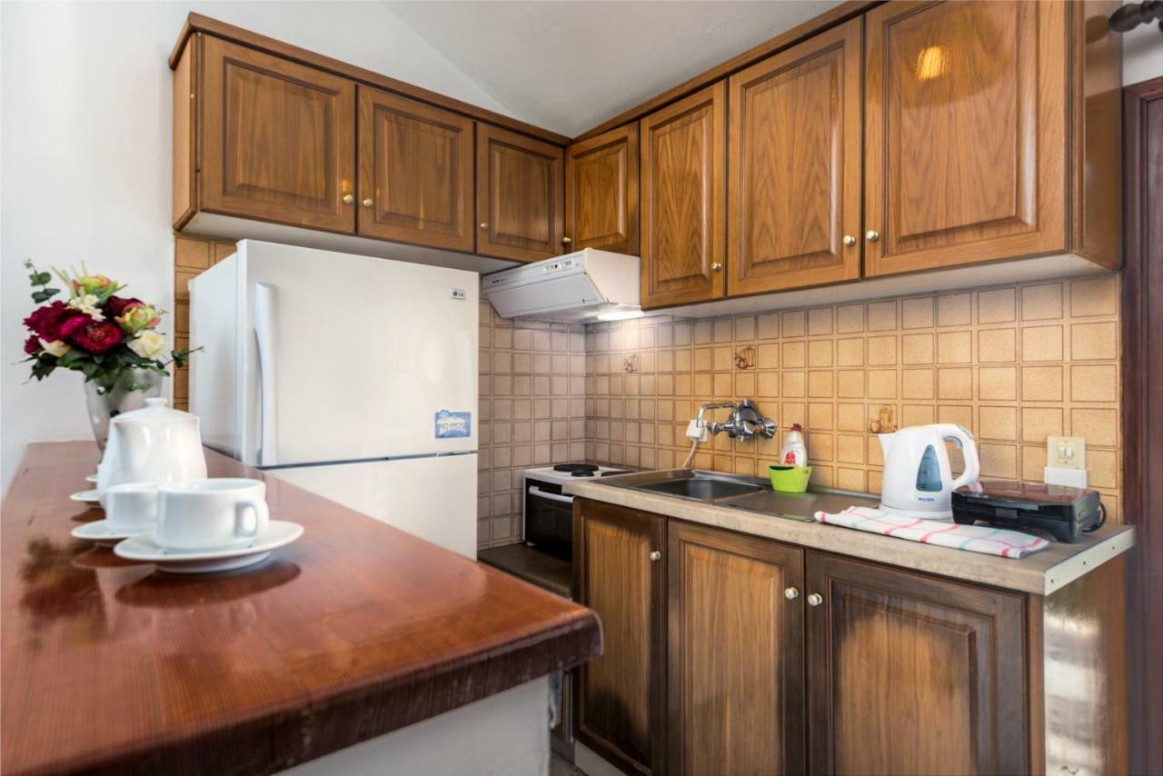 Areti Apartments Poros  Luaran gambar
