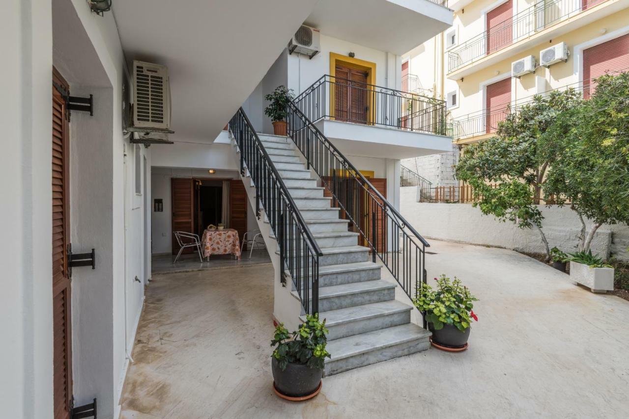 Areti Apartments Poros  Luaran gambar