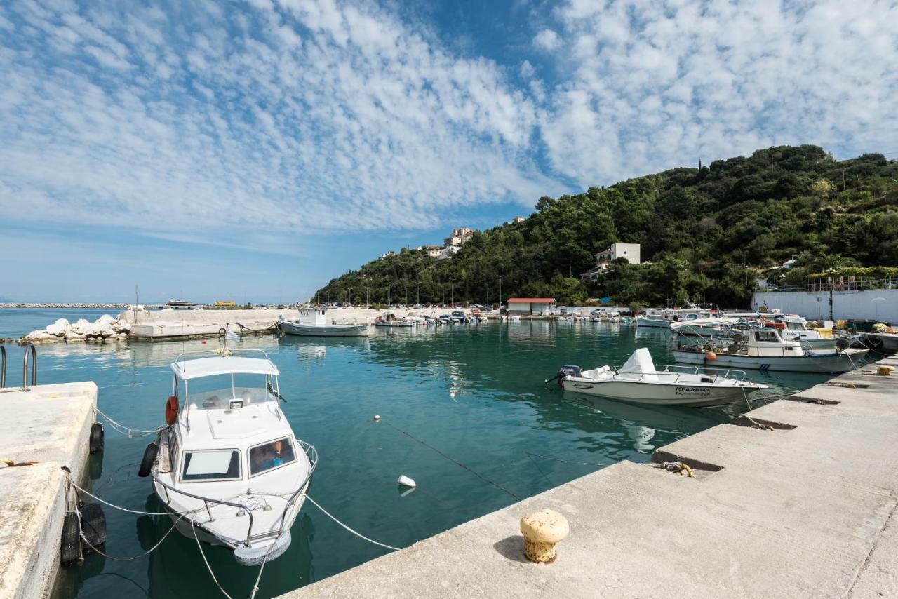Areti Apartments Poros  Luaran gambar